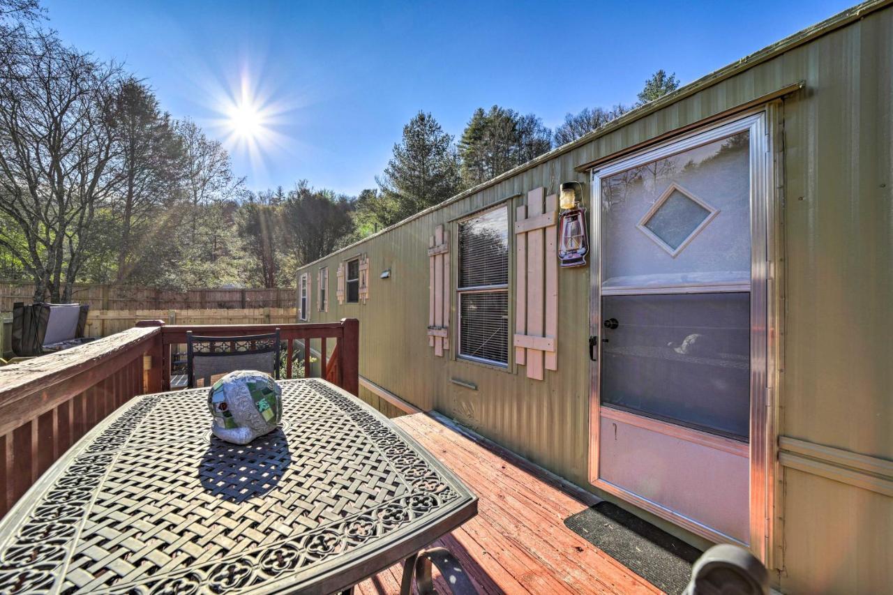 Smoky Mountain Vacation Rental With Hot Tub And Kayaks Whittier Exterior photo